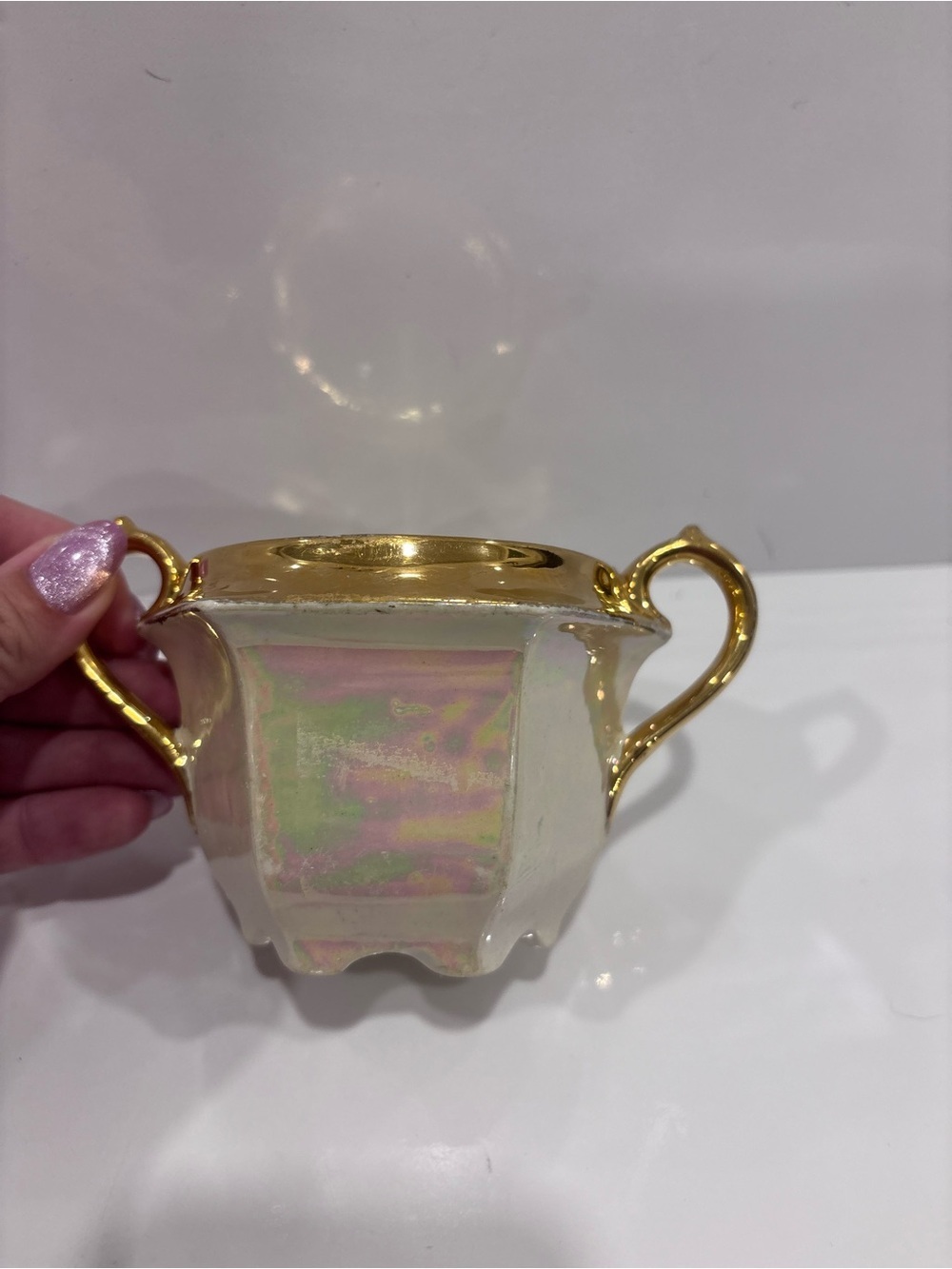 Vintage Sandler England lustreware sugar bowl gold gilt handles pearl finish 3”